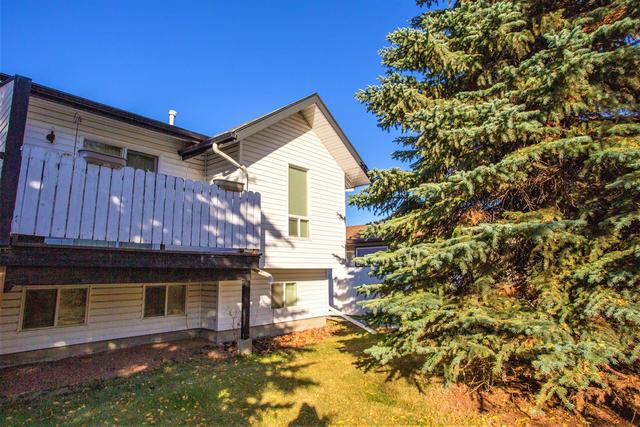 6210a 48a Avenue, Home with 4 bedrooms, 2 bathrooms and 1 parking in Camrose County AB | Image 10