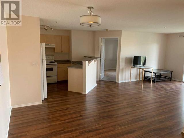 1206, - 4975 130 Avenue Se, Condo with 2 bedrooms, 2 bathrooms and 1 parking in Calgary AB | Image 6