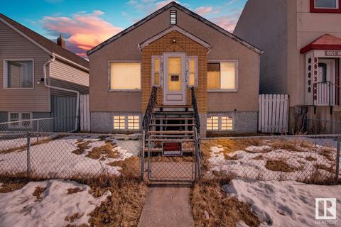 10829 98 St Nw, House detached with 4 bedrooms, 1 bathrooms and null parking in Edmonton AB | Card Image