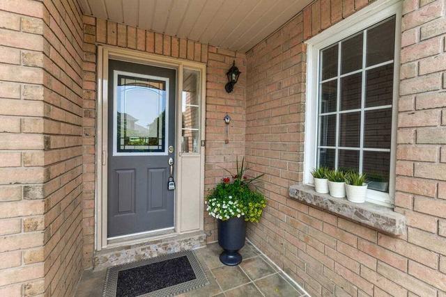 2412 Nichols Dr, House attached with 3 bedrooms, 3 bathrooms and 3 parking in Oakville ON | Image 23