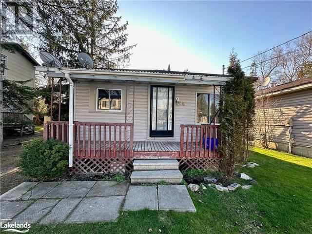 66 68th Street N, House detached with 3 bedrooms, 1 bathrooms and 4 parking in Wasaga Beach ON | Image 1