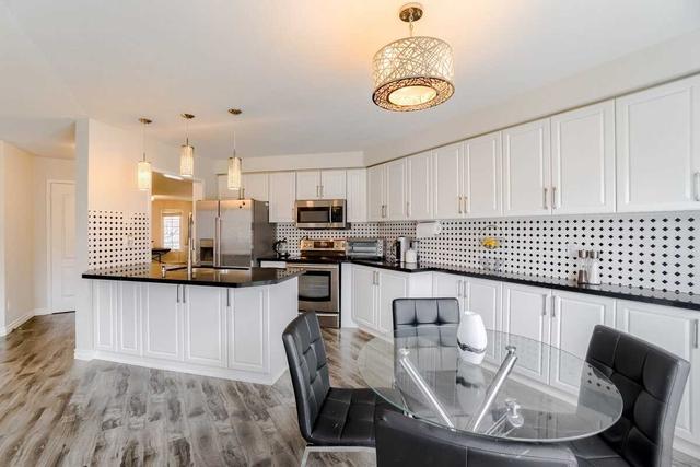 3865 Arvona Pl, House semidetached with 4 bedrooms, 4 bathrooms and 2 parking in Mississauga ON | Image 7