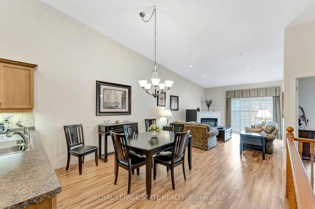 130 oak - 130 Oakhampton Tr, Townhouse with 2 bedrooms, 3 bathrooms and 2 parking in Hamilton ON | Image 10