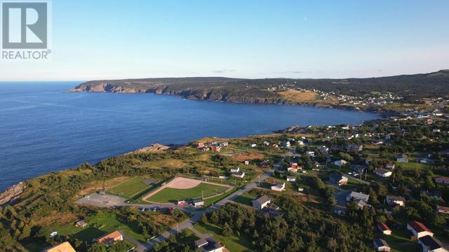705 Main Road, House detached with 3 bedrooms, 2 bathrooms and null parking in Pouch Cove NL | Image 37