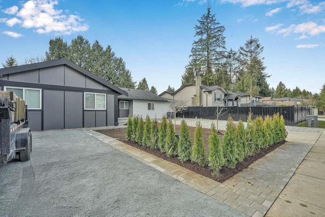 12986 68 Avenue, House detached with 7 bedrooms, 3 bathrooms and null parking in Surrey BC | Image 6