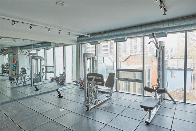 1004 - 285 Mutual St, Condo with 2 bedrooms, 1 bathrooms and null parking in Toronto ON | Image 20