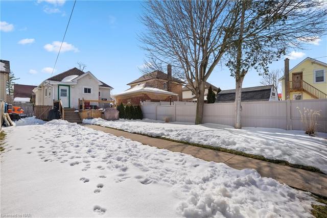 25 Almond Street, House detached with 2 bedrooms, 1 bathrooms and null parking in St. Catharines ON | Image 30