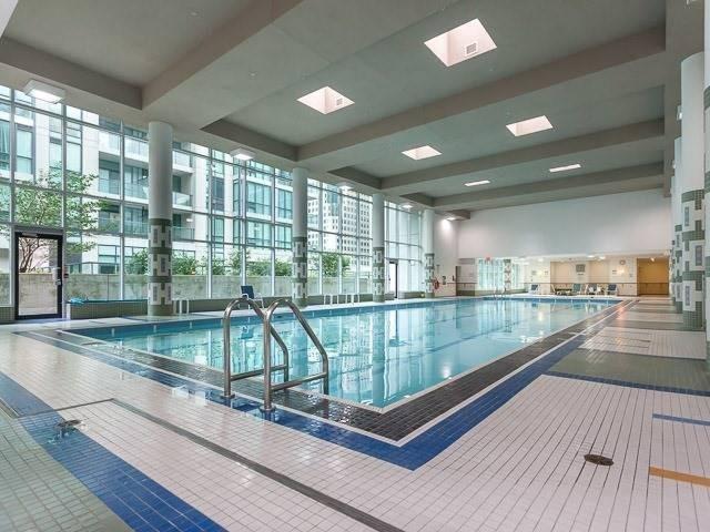 505 - 12 Yonge St, Condo with 2 bedrooms, 2 bathrooms and 1 parking in Toronto ON | Image 10