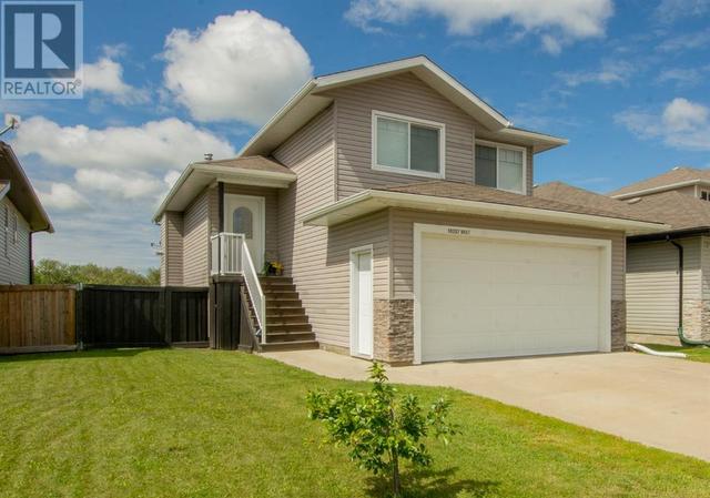 10207 94 Street, House detached with 3 bedrooms, 2 bathrooms and 4 parking in Sexsmith AB | Card Image