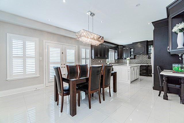 58 Viewmount Cres, House detached with 5 bedrooms, 5 bathrooms and 4 parking in Brampton ON | Image 7