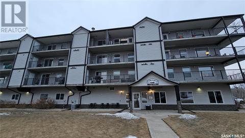 205 - 611 11th Avenue, Condo with 2 bedrooms, 1 bathrooms and null parking in Humboldt SK | Card Image