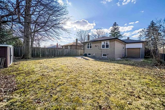 1426 Monaghan Circ, House detached with 3 bedrooms, 2 bathrooms and 7 parking in Mississauga ON | Image 33