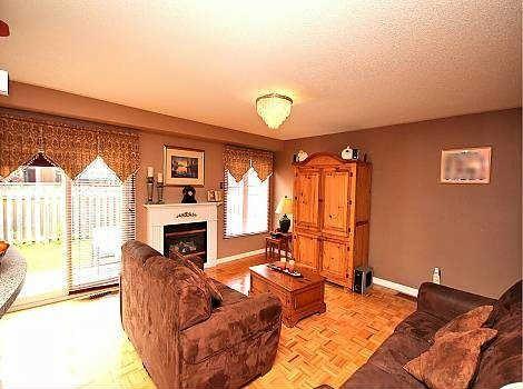 7 Blazing Star Dr, House detached with 4 bedrooms, 3 bathrooms and 2 parking in Brampton ON | Image 4