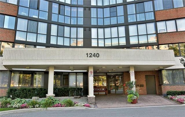 1001 - 1240 Marlborough Court, House attached with 3 bedrooms, 2 bathrooms and null parking in Oakville ON | Image 11