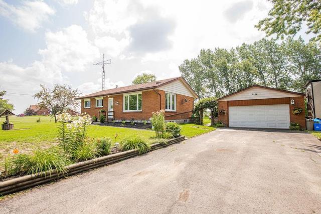 6290 Rainham Road, House detached with 2 bedrooms, 2 bathrooms and 3 parking in Haldimand County ON | Image 2