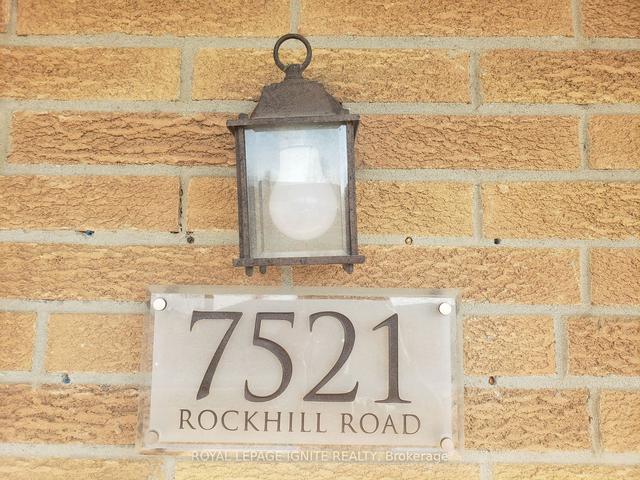 7521 Rockhill Rd, House detached with 3 bedrooms, 2 bathrooms and 2 parking in Mississauga ON | Image 1