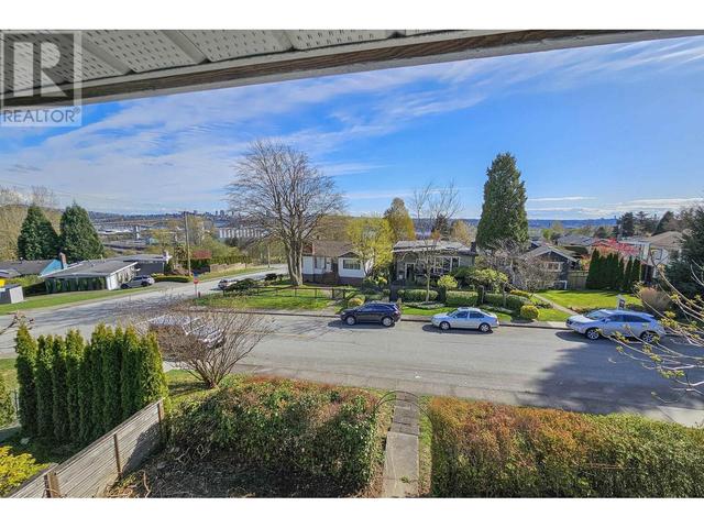 844 E 6th Street, House detached with 3 bedrooms, 2 bathrooms and 4 parking in North Vancouver BC | Image 3
