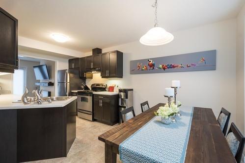 79 - 2635 Bateman Tr, Townhouse with 3 bedrooms, 2 bathrooms and 2 parking in London ON | Image 6
