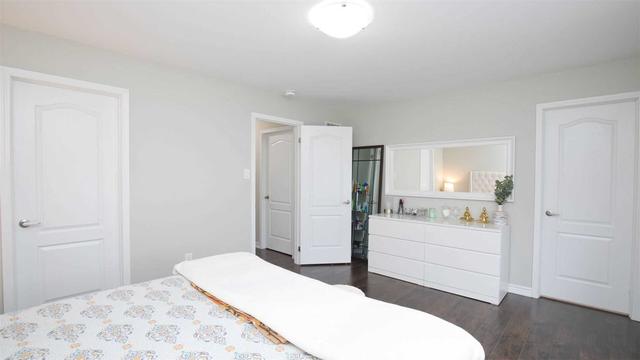 77 Benhurst Cres, House attached with 4 bedrooms, 3 bathrooms and 3 parking in Brampton ON | Image 22