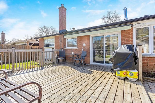 24 Hadrina St, House detached with 2 bedrooms, 2 bathrooms and 5 parking in Brampton ON | Image 14