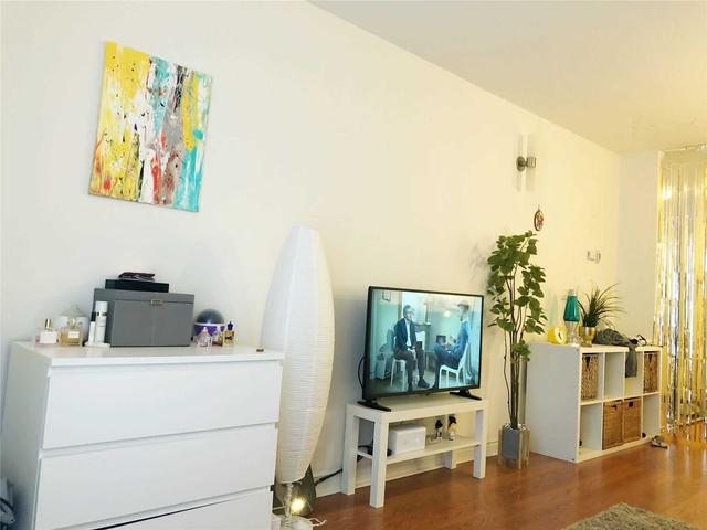 215 - 123 Woodbine Ave, Condo with 0 bedrooms, 1 bathrooms and 1 parking in Toronto ON | Image 2