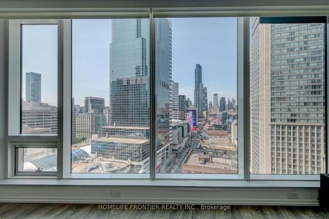 1513 - 197 Yonge St, Condo with 0 bedrooms, 1 bathrooms and 0 parking in Toronto ON | Image 6