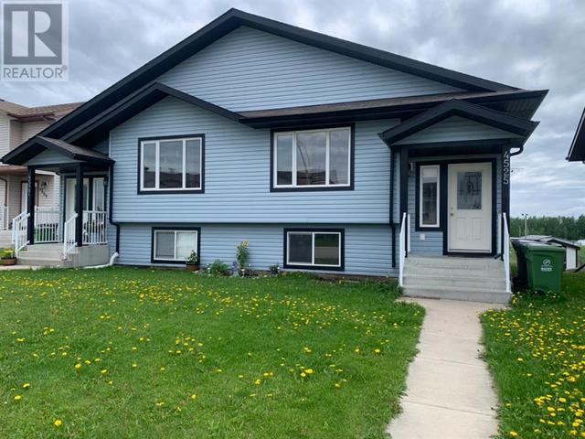 4525 - 44 Avenue Close, House semidetached with 4 bedrooms, 2 bathrooms and 3 parking in Rocky Mountain House AB | Card Image