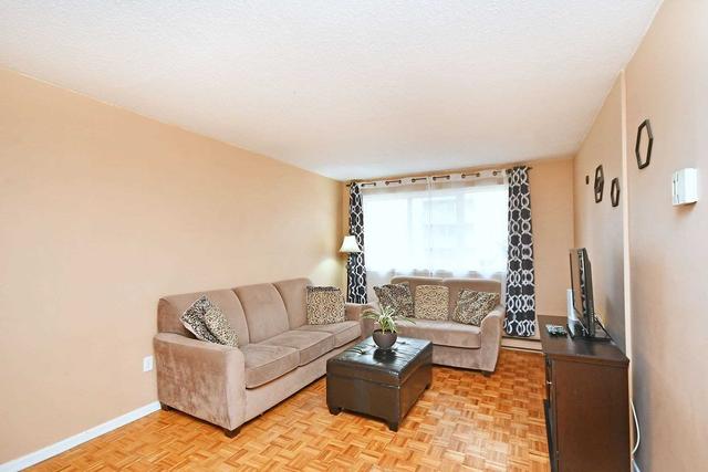 193 - 2170 Bromsgrove Rd, Townhouse with 3 bedrooms, 2 bathrooms and 1 parking in Mississauga ON | Image 4
