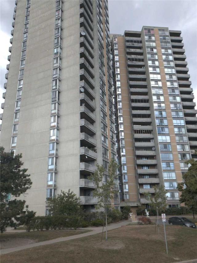 2114 - 10 Martha Eaton Way, Condo with 2 bedrooms, 2 bathrooms and 1 parking in Toronto ON | Image 15