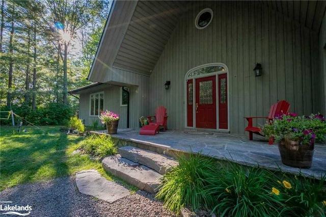 1030 Thompson Lane, House detached with 2 bedrooms, 5 bathrooms and 8 parking in Lake of Bays ON | Image 38