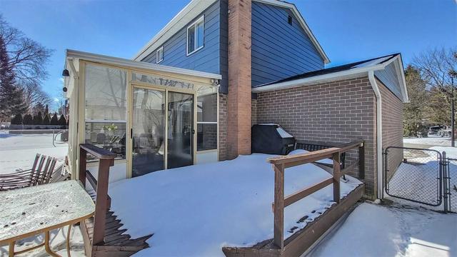 405 Borden Ave, House detached with 3 bedrooms, 1 bathrooms and 5 parking in Newmarket ON | Image 26