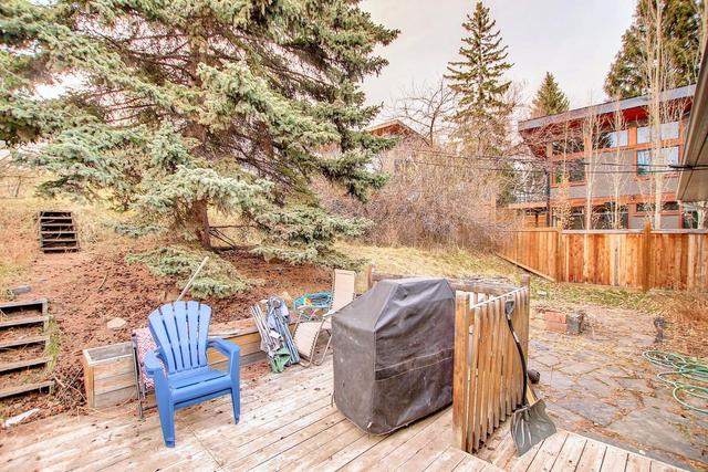 36 Hutton Crescent Sw, House detached with 3 bedrooms, 2 bathrooms and 2 parking in Calgary AB | Image 40