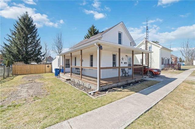 290 Queen Street, House detached with 2 bedrooms, 1 bathrooms and null parking in Chatham Kent ON | Image 16