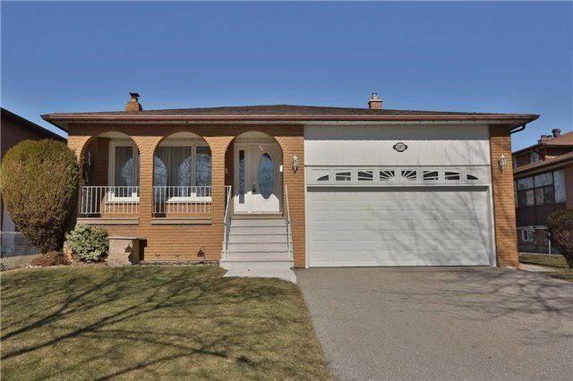 Up2Lvls - 287 Paisley Blvd W, House detached with 3 bedrooms, 2 bathrooms and 2 parking in Mississauga ON | Image 1