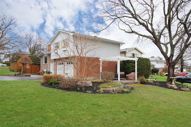 895 Queensdale Ave, House detached with 3 bedrooms, 2 bathrooms and 4 parking in Oshawa ON | Image 20