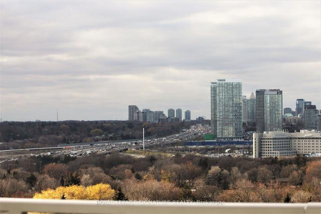 405 - 36 Forest Manor Rd, Condo with 2 bedrooms, 2 bathrooms and 2 parking in Toronto ON | Image 3