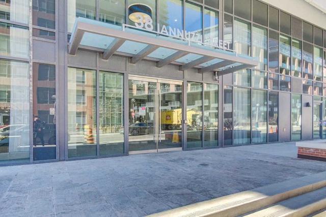 uph11 - 38 Iannuzzi St, Condo with 1 bedrooms, 1 bathrooms and 1 parking in Toronto ON | Image 5