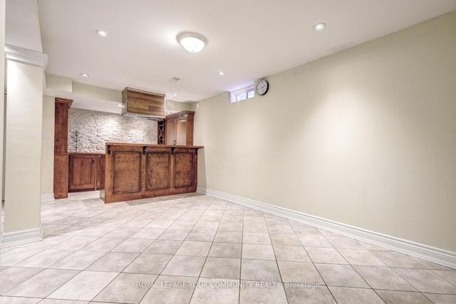 140 Blackthorn Dr, House semidetached with 4 bedrooms, 4 bathrooms and 4 parking in Vaughan ON | Image 25