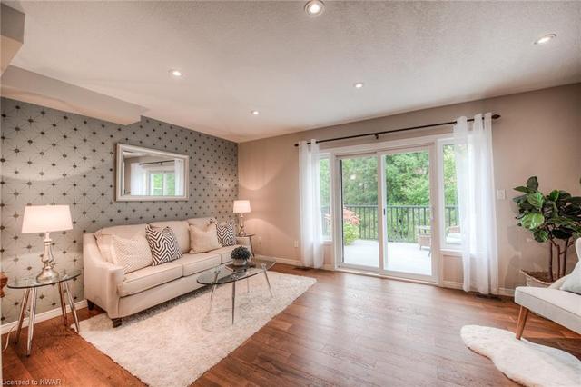 310 Briarmeadow Drive, House attached with 3 bedrooms, 2 bathrooms and 2 parking in Kitchener ON | Image 15