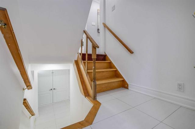 37 Flempton Cres, House detached with 4 bedrooms, 5 bathrooms and 8 parking in Toronto ON | Image 22