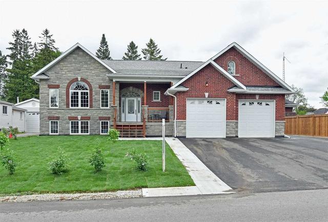 79 Walkem Dr, House detached with 3 bedrooms, 6 bathrooms and 12 parking in New Tecumseth ON | Image 1