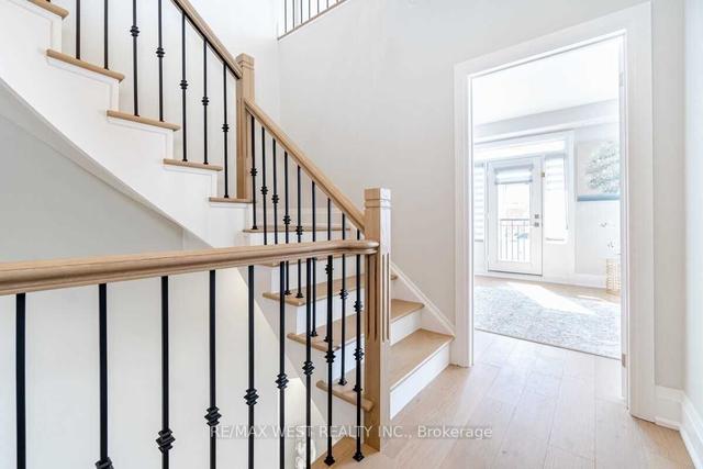 101 St Lawrence Dr, Townhouse with 4 bedrooms, 4 bathrooms and 3 parking in Mississauga ON | Image 29