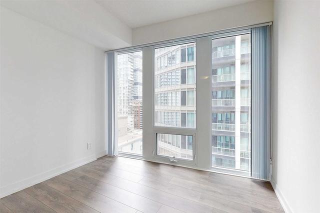 1702 - 60 Shuter St, Condo with 2 bedrooms, 2 bathrooms and 0 parking in Toronto ON | Image 13