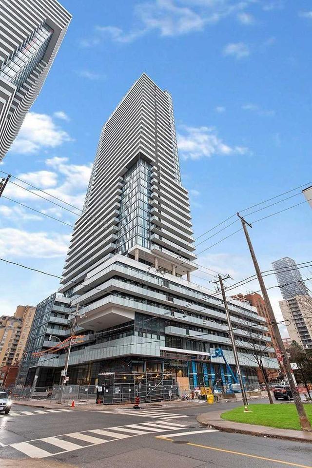 2909 - 161 Roehampton Ave, Condo with 2 bedrooms, 2 bathrooms and 0 parking in Toronto ON | Image 1