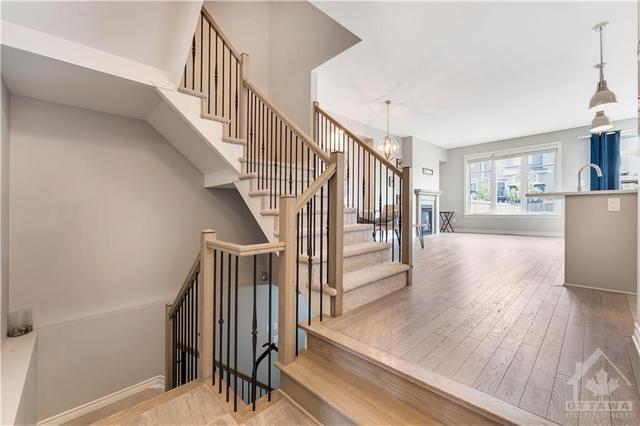 352 Mishawashkode Street, Townhouse with 3 bedrooms, 3 bathrooms and 3 parking in Ottawa ON | Image 7