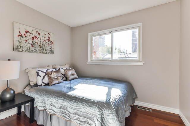 th15 - 30 Chichester Pl, Townhouse with 3 bedrooms, 2 bathrooms and 2 parking in Toronto ON | Image 16