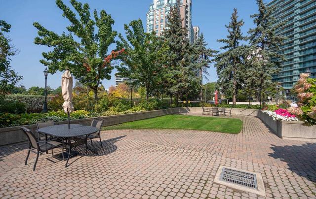 1611 - 5460 Yonge St, Condo with 2 bedrooms, 2 bathrooms and 1 parking in Toronto ON | Image 14