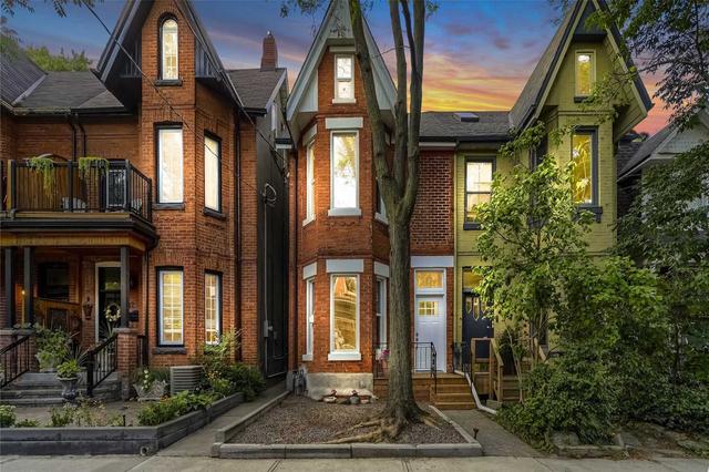 10 Earnbridge St, House semidetached with 5 bedrooms, 2 bathrooms and 2 parking in Toronto ON | Image 4