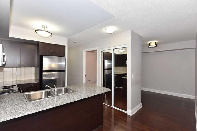 401 - 1070 Sheppard Ave W, Condo with 1 bedrooms, 2 bathrooms and 1 parking in Toronto ON | Image 3