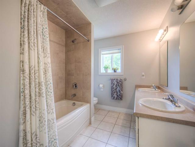 29 Westra Dr, House detached with 4 bedrooms, 3 bathrooms and 4 parking in Guelph ON | Image 20